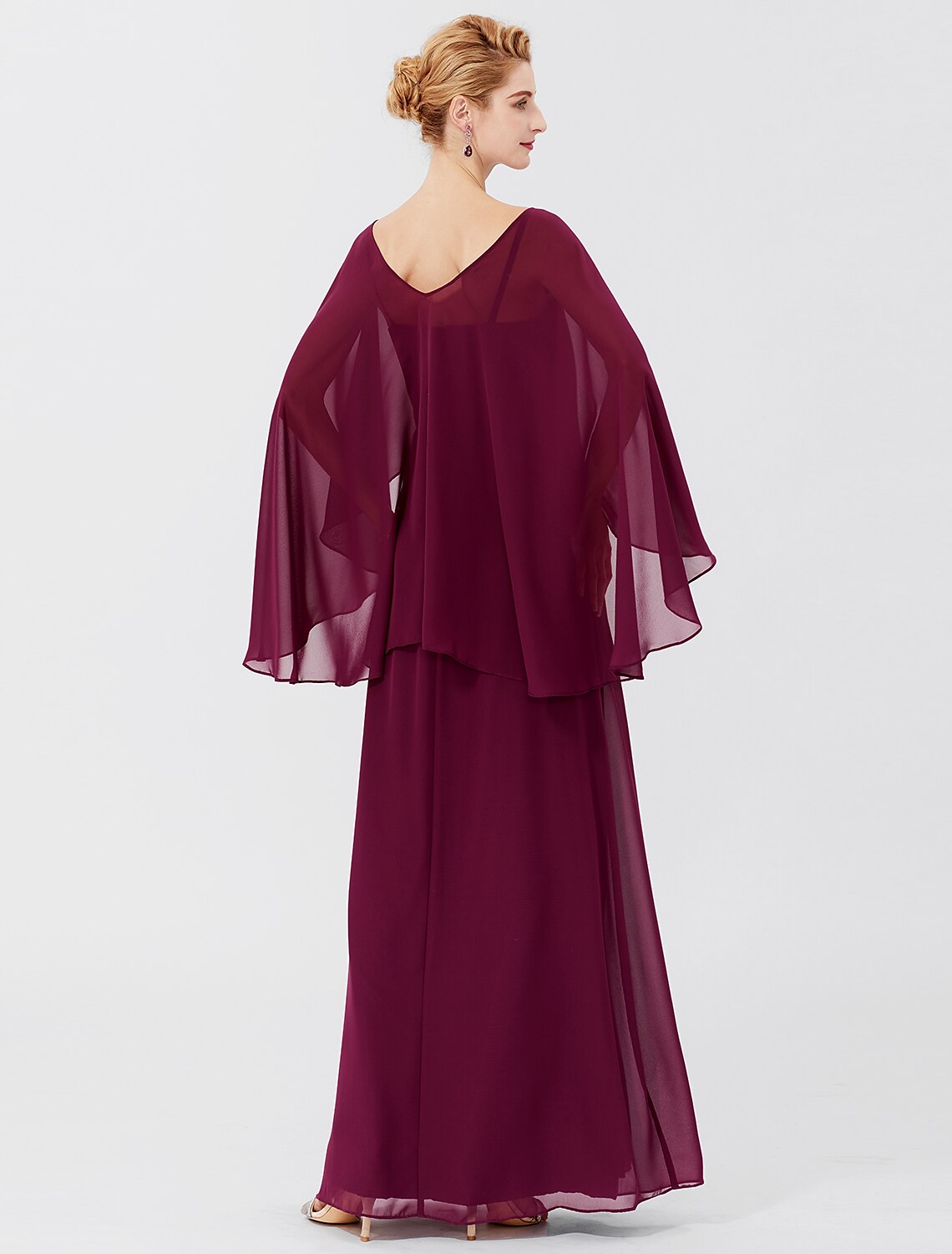 Etuikleid/Säulenkleid für die Mutter der Braut, formell, elegant, klassisch und zeitlos, elegant und luxuriös, V-Ausschnitt, bodenlang, Chiffon, lange Ärmel, mit Falten, Perlenbesatz