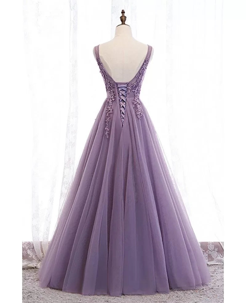 Robe de soirée élégante en dentelle perlée violette sans manches avec col en V violet, dos nu et robe de bal longue au sol