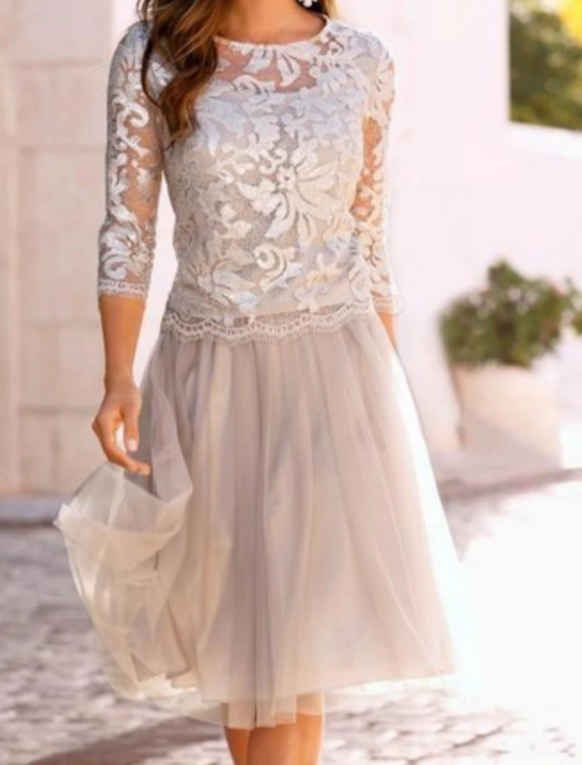 A-Linien-Kleid für die Mutter der Braut, Hochzeitsgast, elegant, durchsichtig, Rundhalsausschnitt, knielang, Chiffon, Spitze, Tüll, 3/4-Ärmel mit Faltenapplikationen