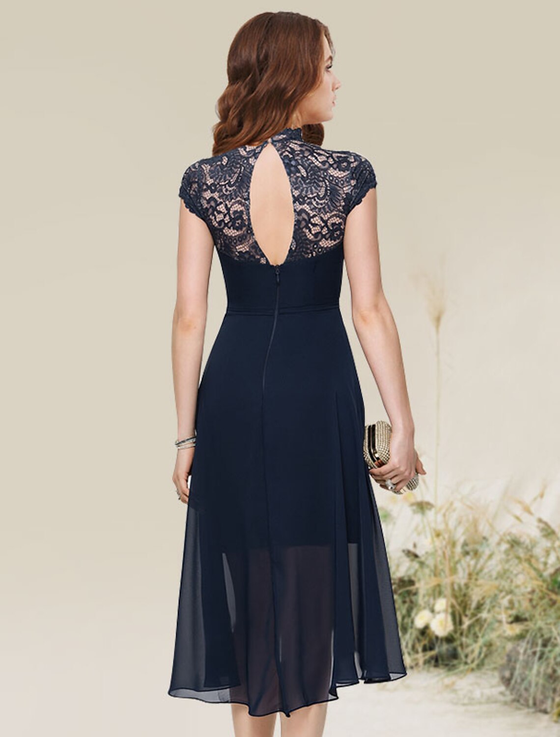 Robe de cocktail trapèze, robe séduisante, robe de soirée, robe d'invitée de mariage, asymétrique, sans manches, col bijou, mousseline avec empiècement en dentelle