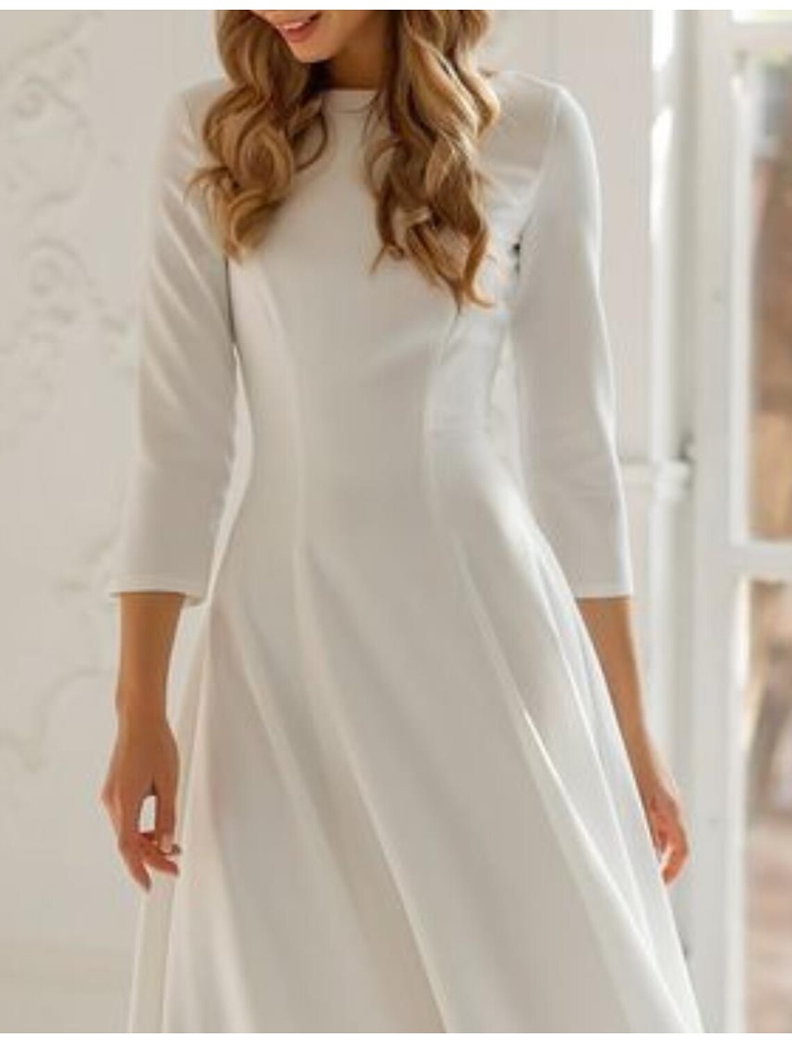Hall Little White Dresses Brautkleider A-Linie Rundhalsausschnitt 3/4-Ärmel Tee-Länge Satin Brautkleider mit Falten Volltonfarbe