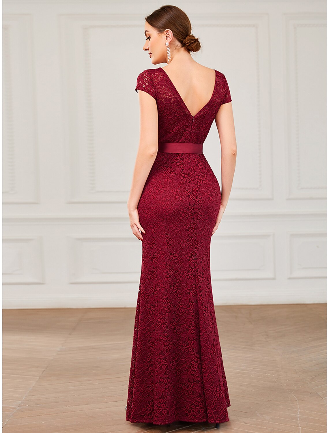 Meerjungfrau/Trompete Abendkleid Elegantes Kleid Formelle Hochzeitsgäste Bodenlang Kurzarm Juwelenhals Brautjungfernkleid Spitze V-Rücken mit Riemchen