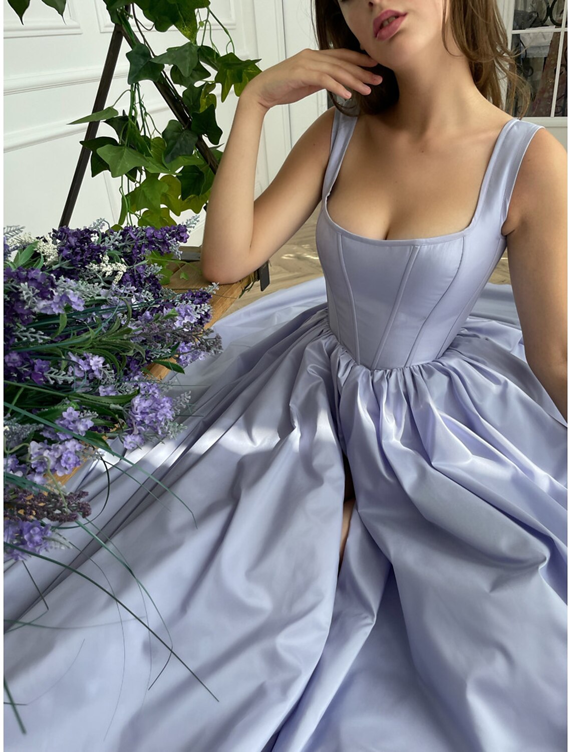 A-Line Minimalist Elegant High Split Engagement Prom Dress Square Neck Sleeveless Sweep / Brush Train Satin with Slit Pure Color
