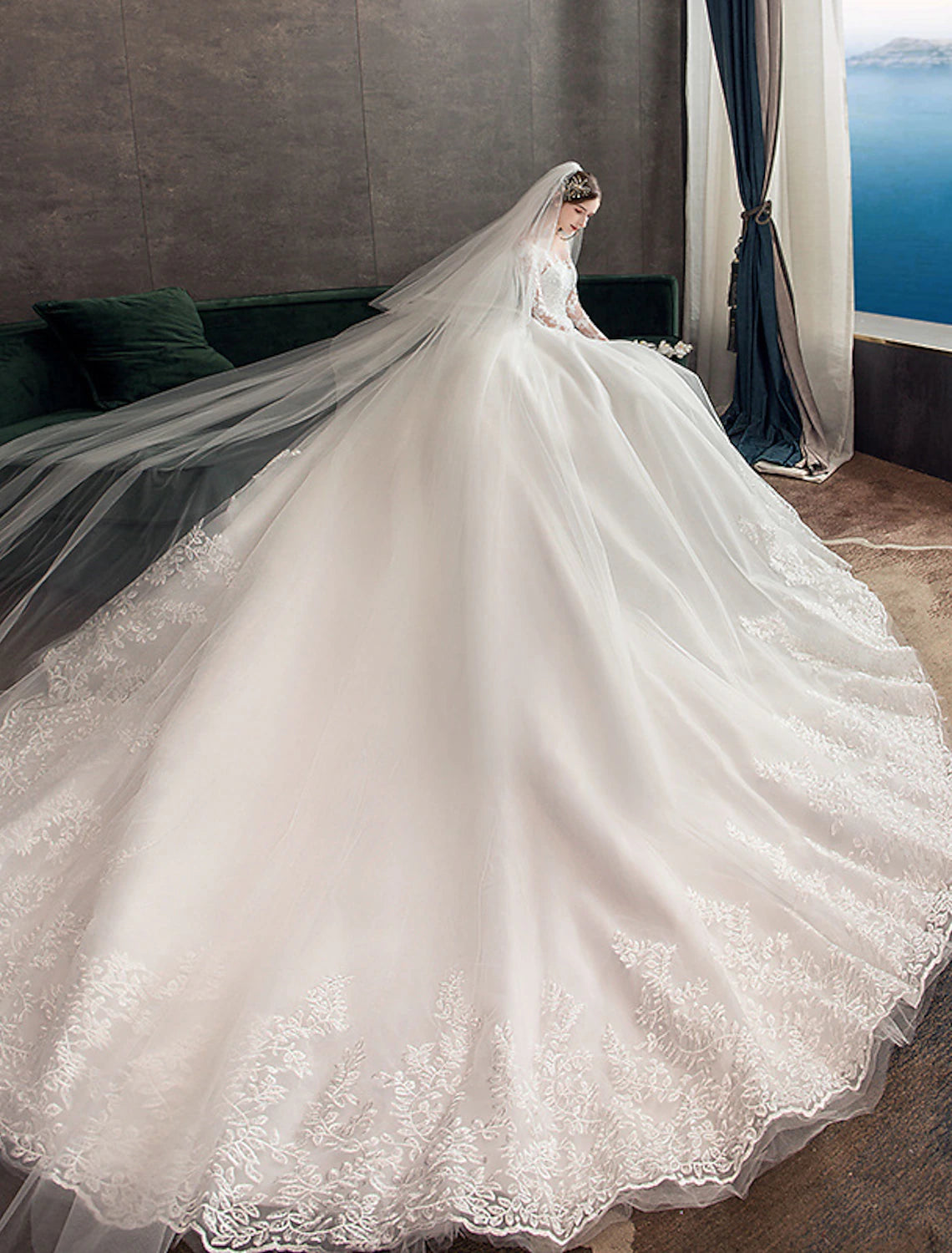 Robes de mariée de fiançailles formelles, robe de bal, col illusion, manches longues, traîne cathédrale, robes de mariée en dentelle avec plis et appliques