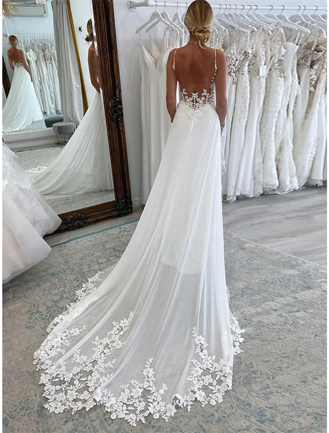 Empfangs-Hochzeitskleider A-Linie Camisole Ärmellos Hofschleppe Chiffon Brautanzüge Brautkleider mit Applikationen
