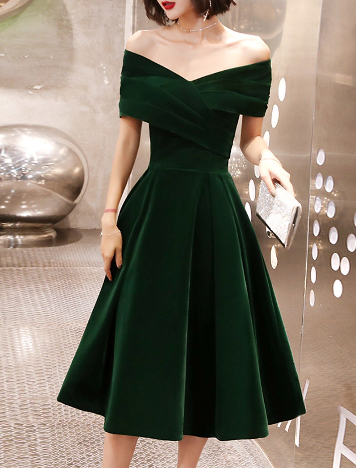 A-Line Minimalist Elegant Homecoming Cocktail Party Dress Dress Off Shoulder Short Sleeve Short / Mini Velvet with Criss Cross Pleats
