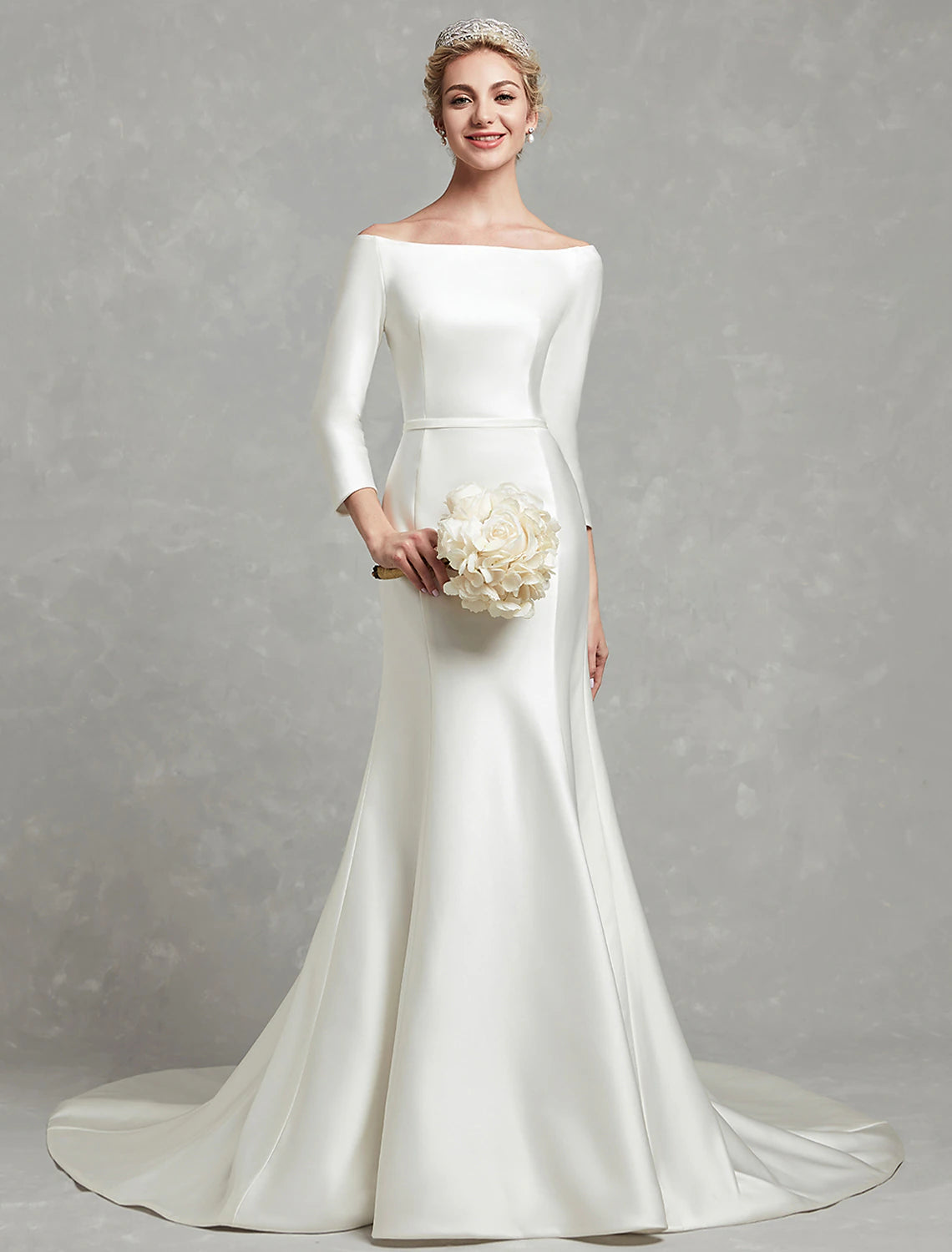 Einfache Brautkleider Meerjungfrau/Trompete Schulterfrei 3/4 Ärmel Kapelle Zug Satin Brautkleider Mit Falten Sommer Hochzeit Party