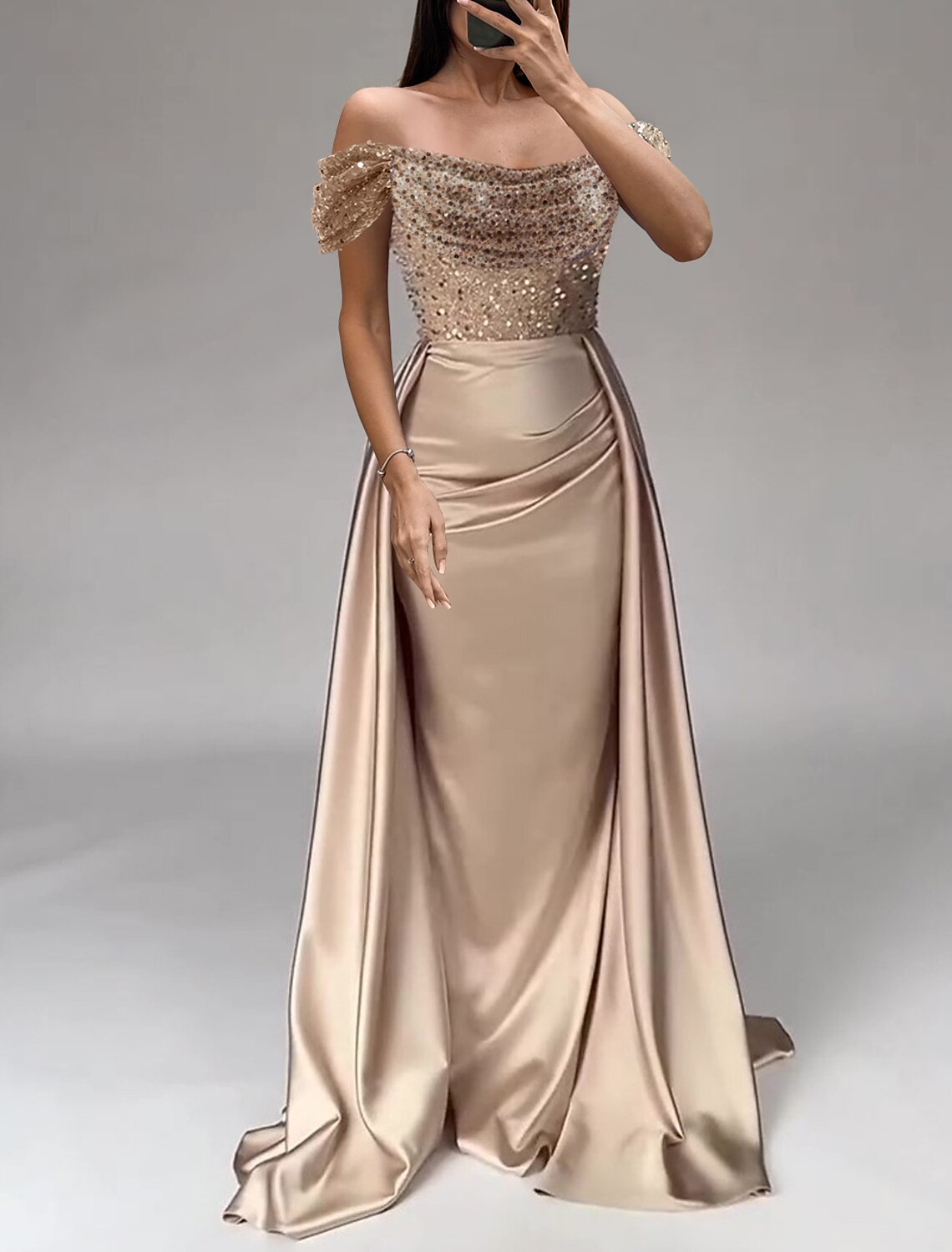 Meerjungfrau/Trompete Abendkleid Partykleid Hochzeit Abschlussball Bodenlang Kurzarm Off Shoulder Satin mit Perlen Pailletten Überrock
