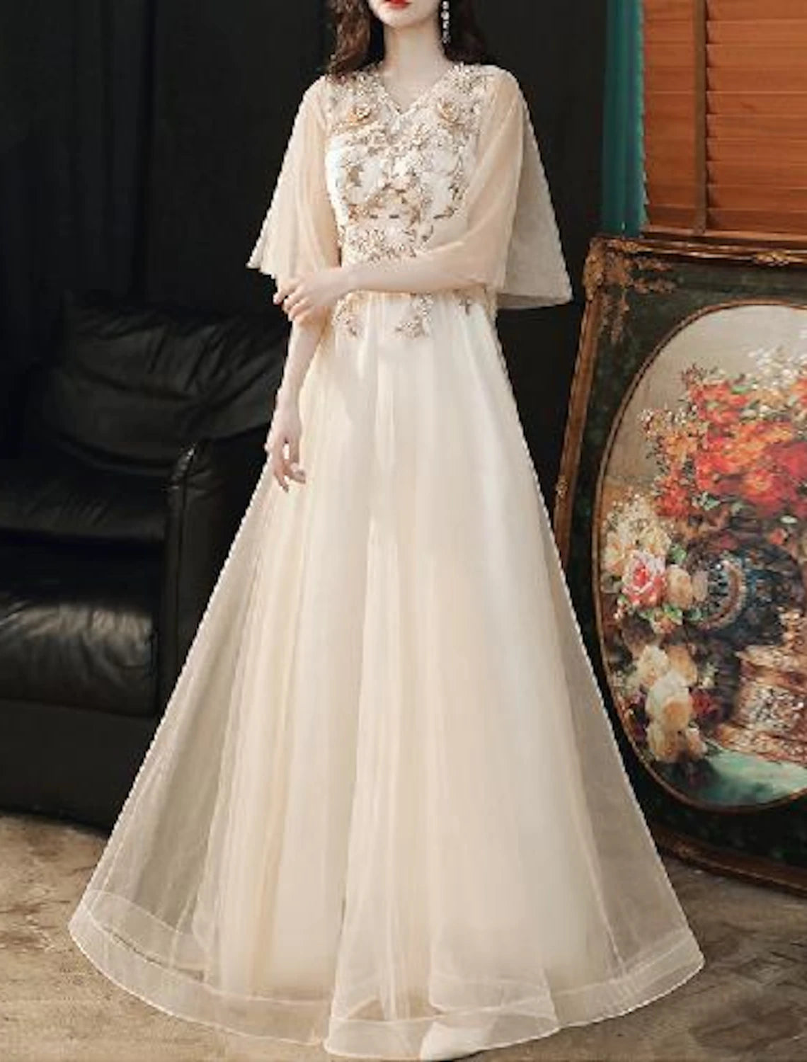 Robe de bal trapèze mignonne, robe de Saint-Valentin, longueur au sol, manches mi-longues, col en V, tulle avec appliques de perles