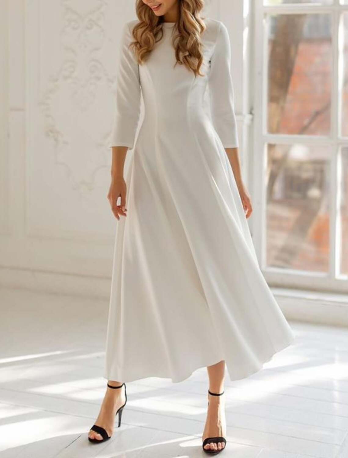 Hall Little White Dresses Brautkleider A-Linie Rundhalsausschnitt 3/4-Ärmel Tee-Länge Satin Brautkleider mit Falten Volltonfarbe