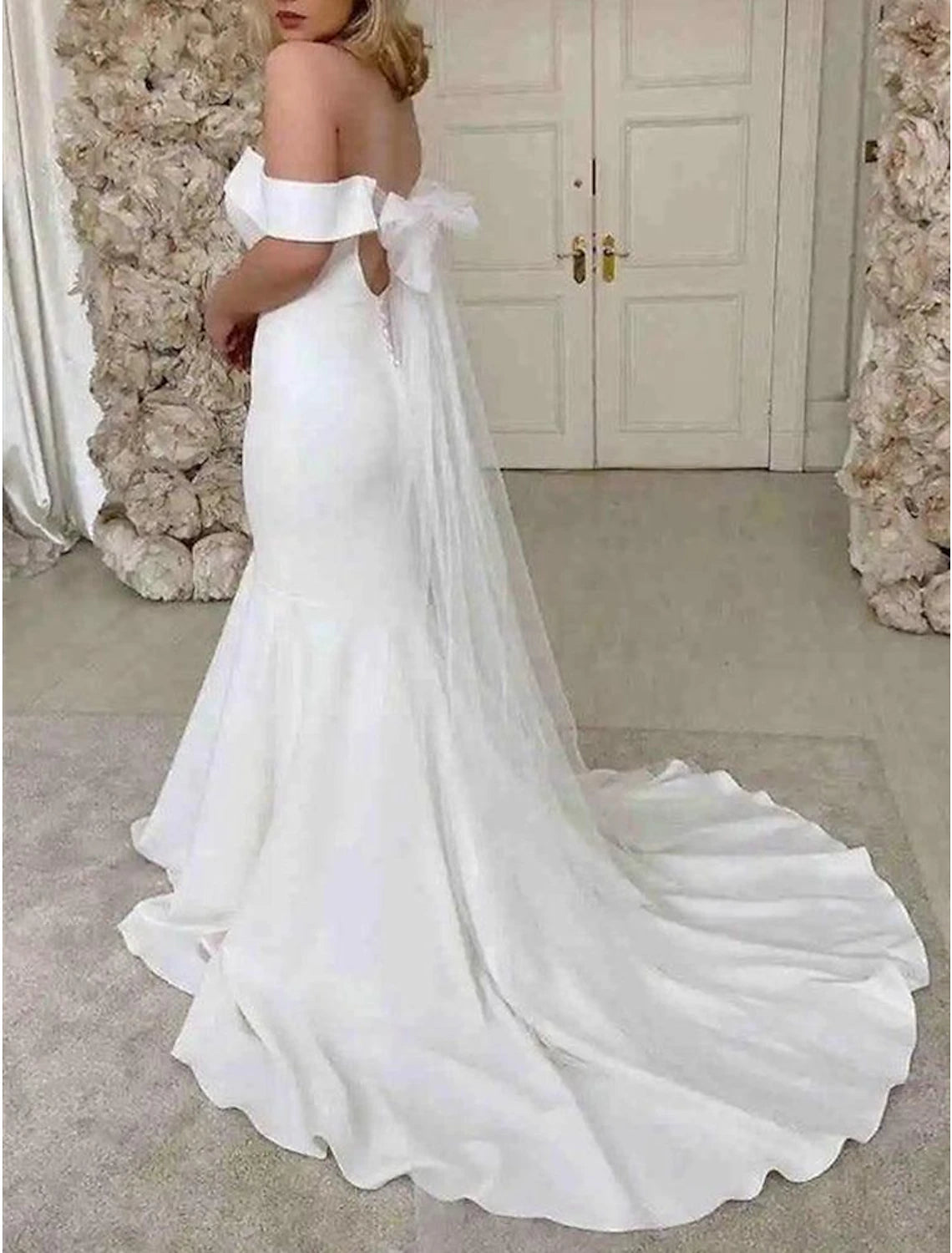 Robe de mariée sexy sirène/trompette, épaules dénudées, manches courtes, traîne courte, tissu extensible, couleur unie